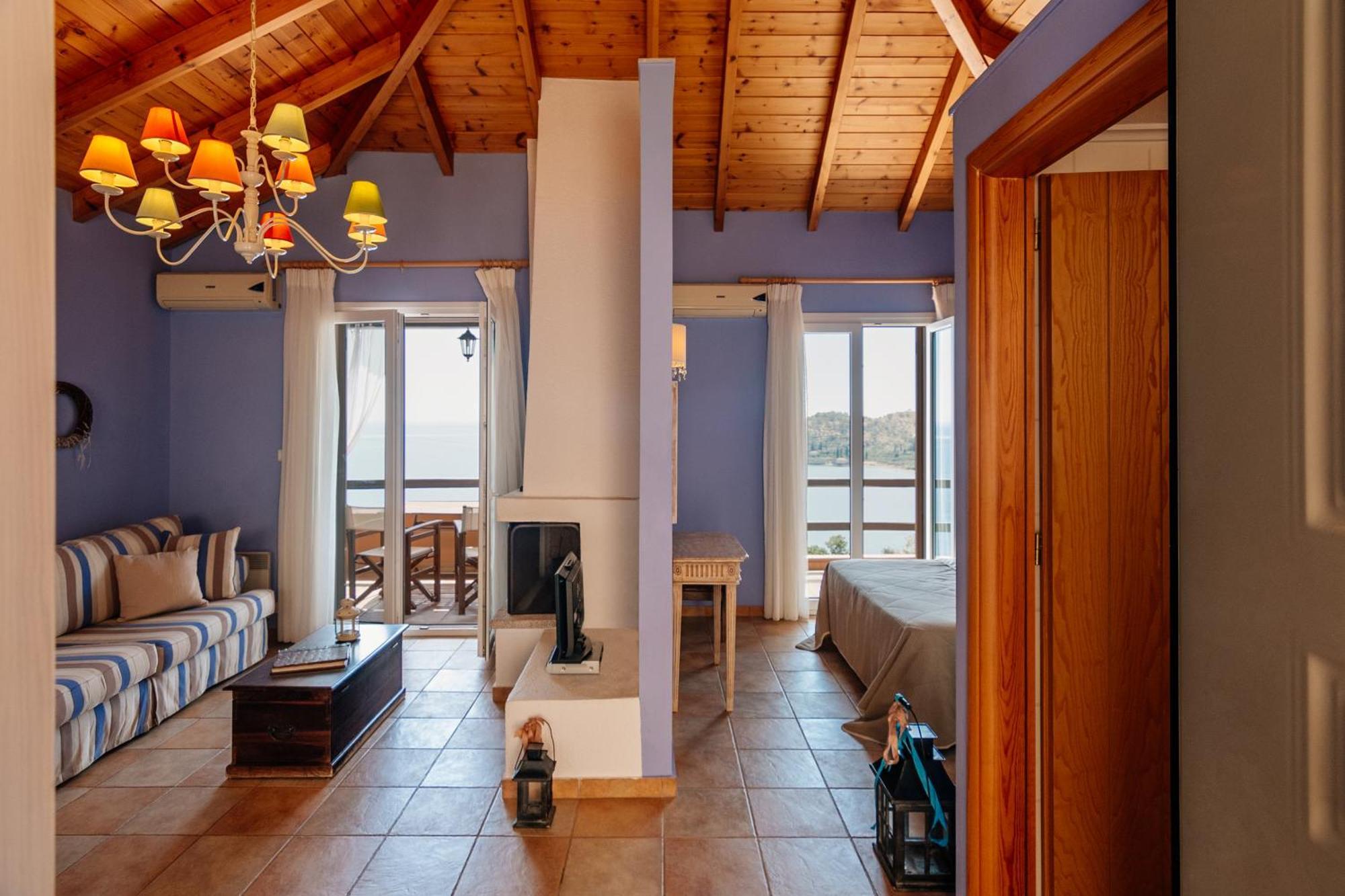 Apelon Tiritas Villas Leonidio Exterior photo